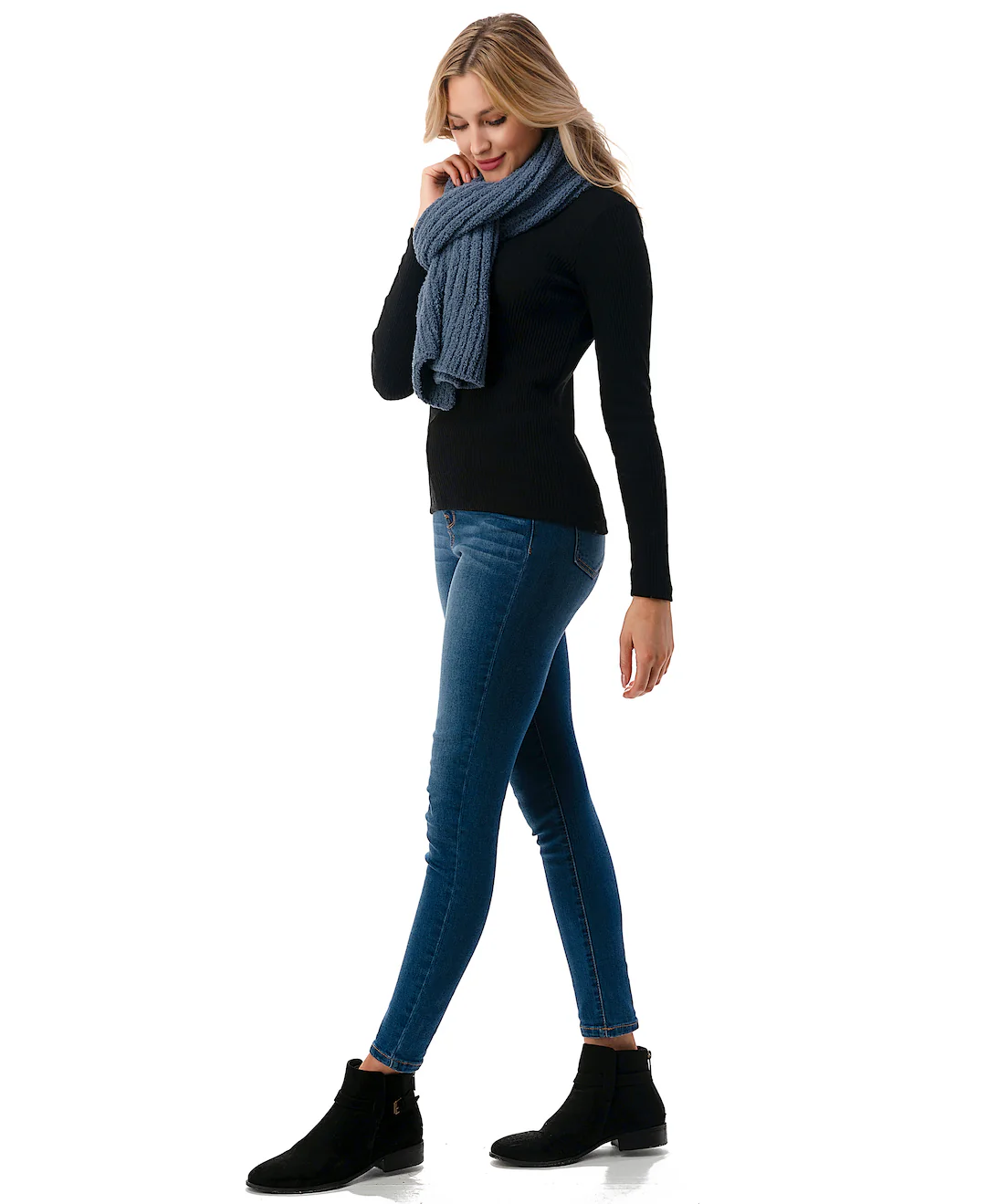 Cozy Ribbed Scarf - Image 4